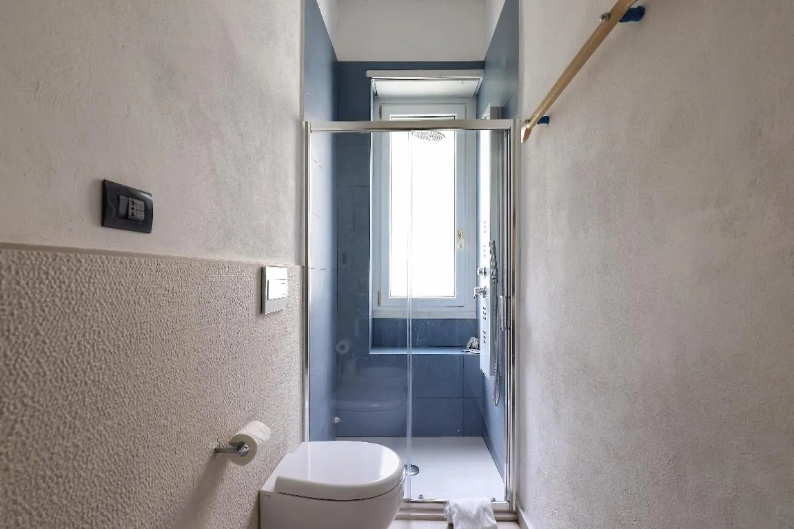 Grande Appartamento In Zona Navigli Mediolan Apartament