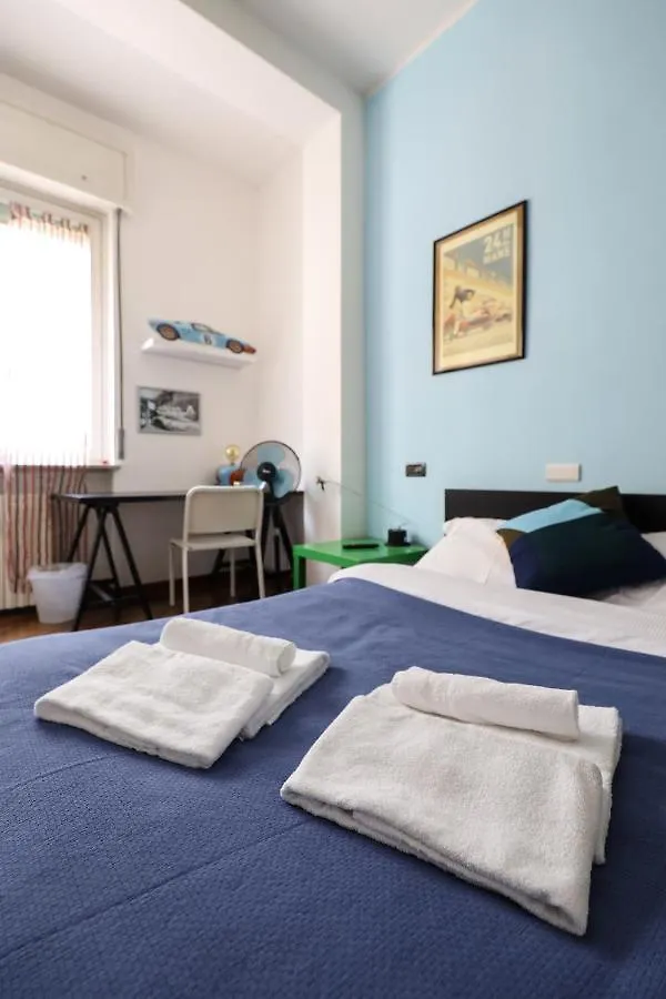 Apartament Grande Appartamento In Zona Navigli Mediolan