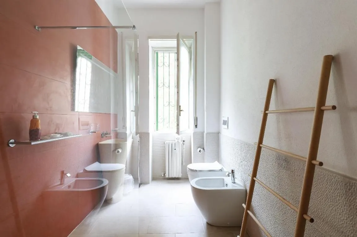 Apartament Grande Appartamento In Zona Navigli Mediolan